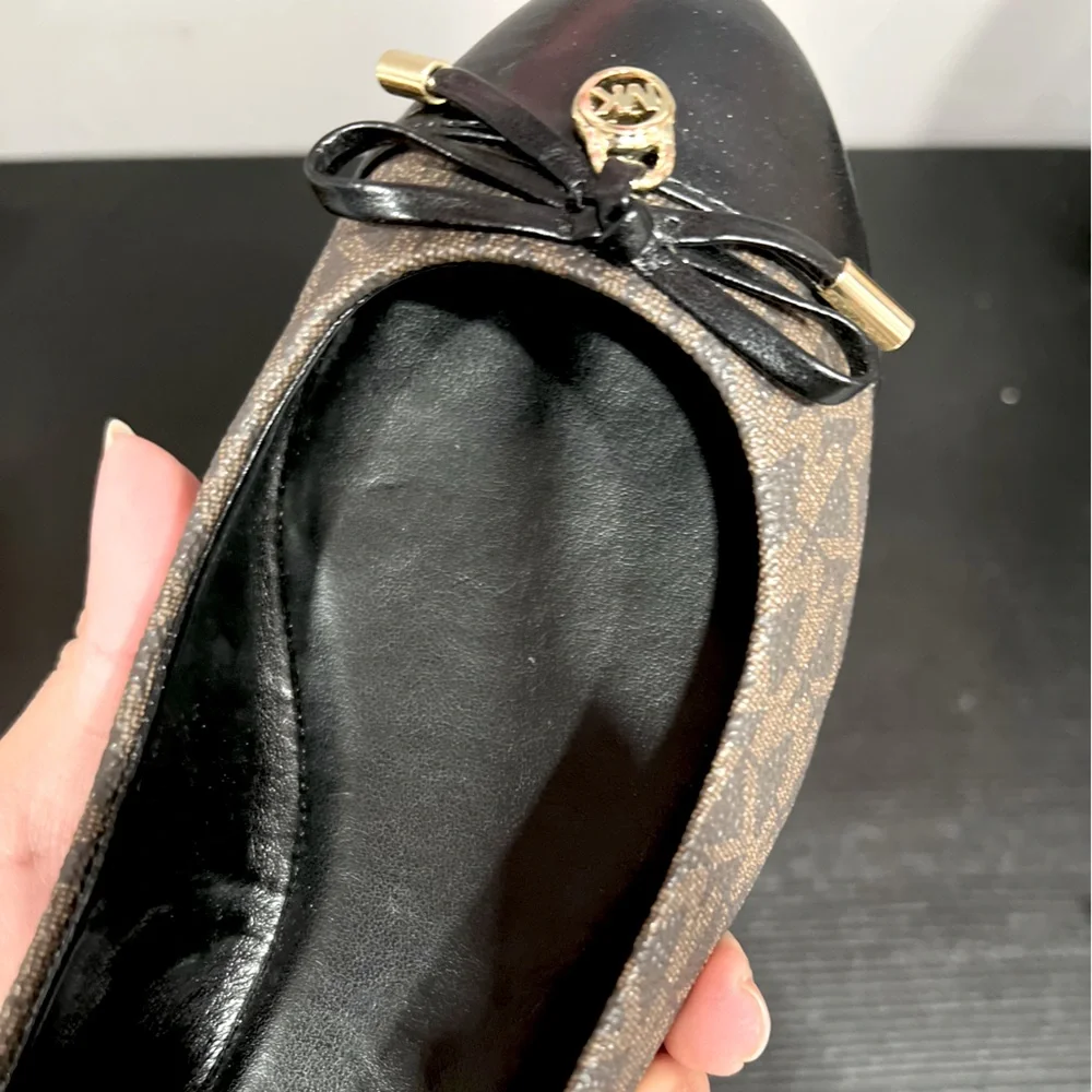 𐙚⋆˚✿˖° Michael Kors Flat Shoes 𐙚⋆˚✿˖° - Picture 6 of 10